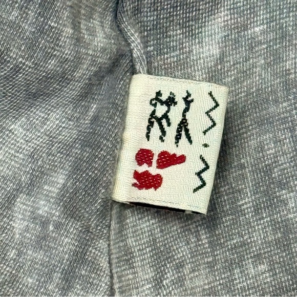 Feminine Gray Lace Embroidered Short Sleeve Scoop Neckline Tunic Top Small - Picture 10 of 14